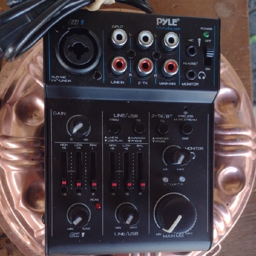 Pyle Audio Mixer with Multiple Inputs NWOT